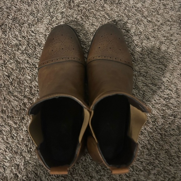 Men\'s Brown/Tan Chelsea Boots EUC